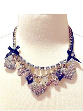 Betsey Johnson VINTAGE Y2K Gold Pavé Heart Necklace NEW